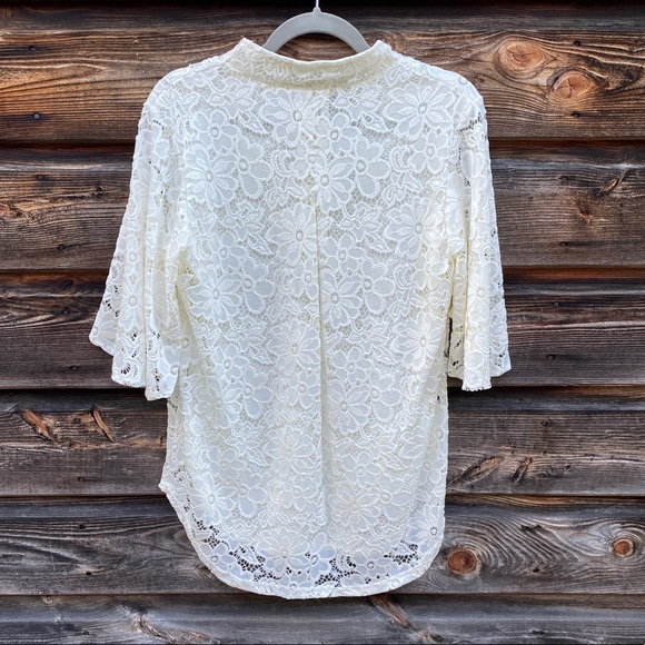Investments Lined  White Lace V Neck Tunic - Picture 4 of 9